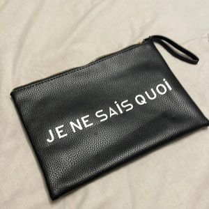 Medium Pouch Bag.